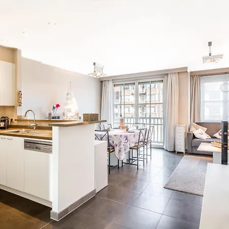 Gaul4 Within Walking Distance Of The Apartment